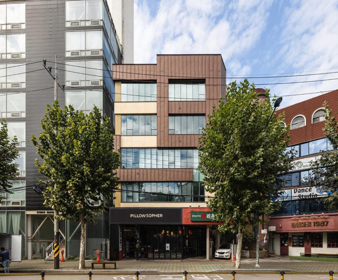 Pillowsopher Hongdae Seoul Exterior photo